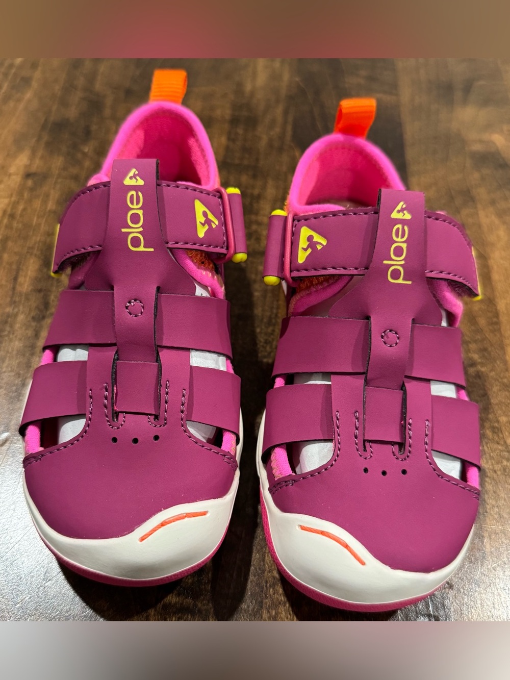Plae Kids Sam 2.0 Festival Fuschia Sandals, sz 9C